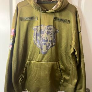 Nike Chicago Bears Military tribute NFL Apparel XXL with Camo hoodie